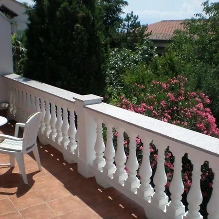 Schoenes Ferienhaus In Mit Garten, Terrasse Und Grill 펜션